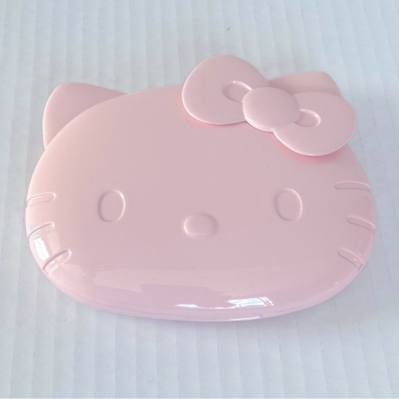 Hello Kitty Compact LED Mirror - Picture 4 of 10